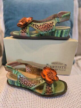 L'Artiste by Spring Step Suzietta Green Multi Leather Sandal Size 36 (US 5.5/6)